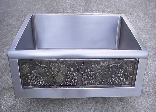 Elite Bath SFS40 Stainless Steel Chameleon Farmhouse Kitchen Sink - Includes Art Panel
